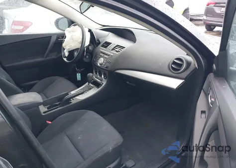 2010 Mazda Mazda3 I Touring z USA, uszkodzony, nr VIN JM1BL1SGXA1325475